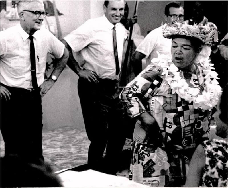 Throwback Thursday: Hula dancing numismatists